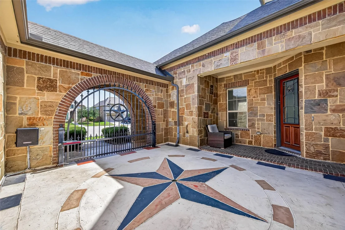 Photo of 28211 Rose Clover Lane