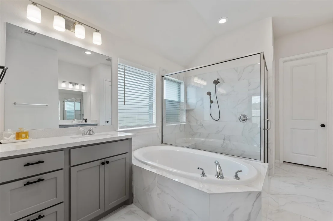 Photo of 10606 Beacon Harbor Way