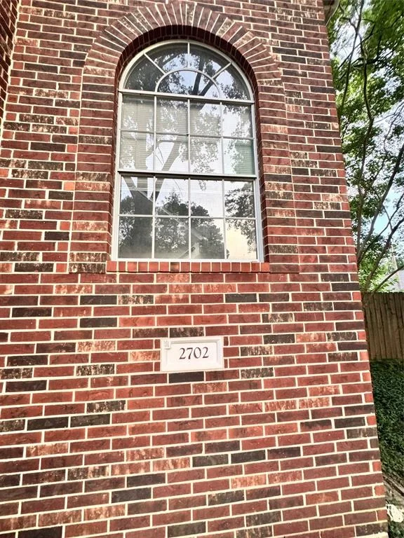 Photo of 2702 Dovewood Lane