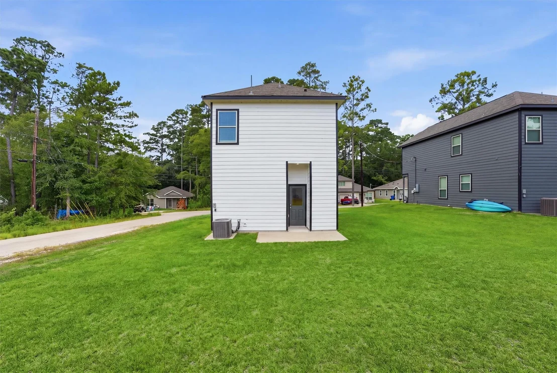 Photo of 15608 Sycamore Drive