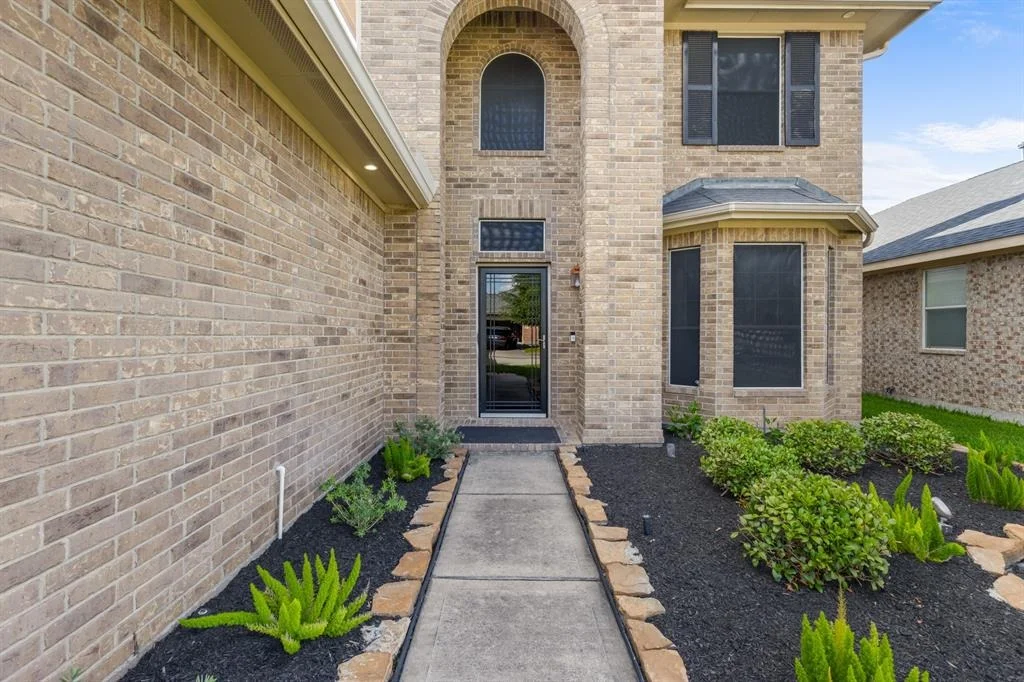 Photo of 1923 Vale Haven Drive