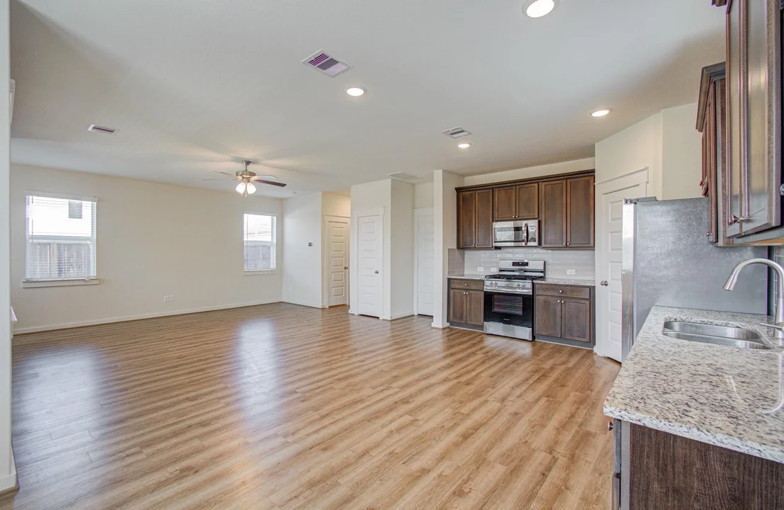 Photo of 21239 Shore Bluff Drive
