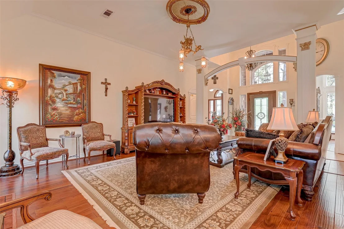Photo of 715 Somerset Street