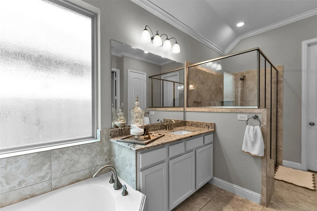 Photo of 561 Rolling Brook Lane