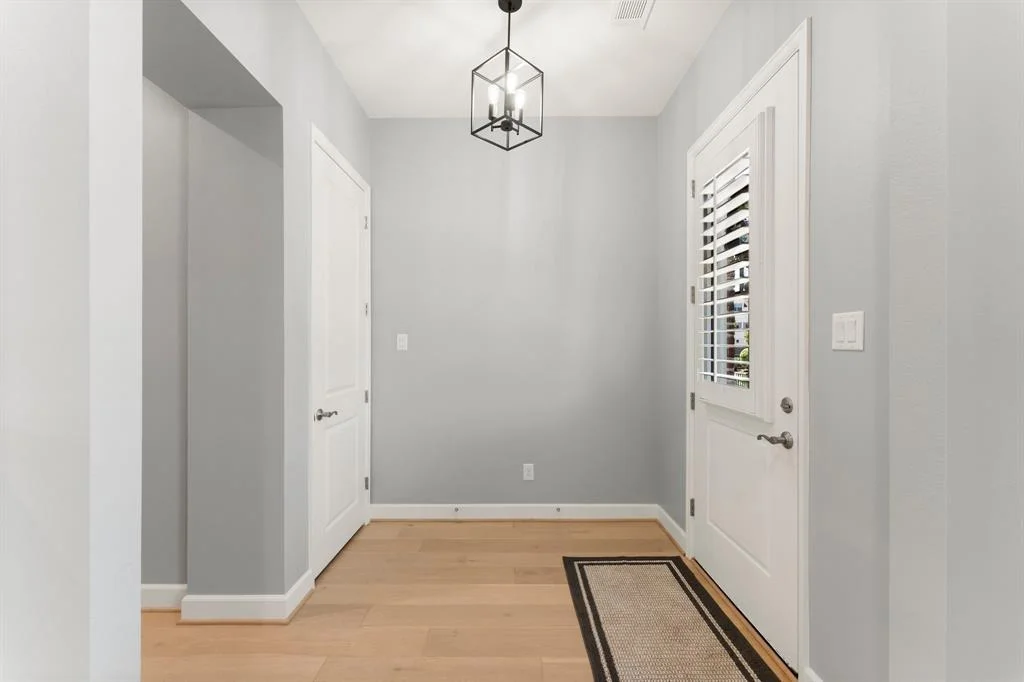 Photo of 25217 Liberty Mill Drive