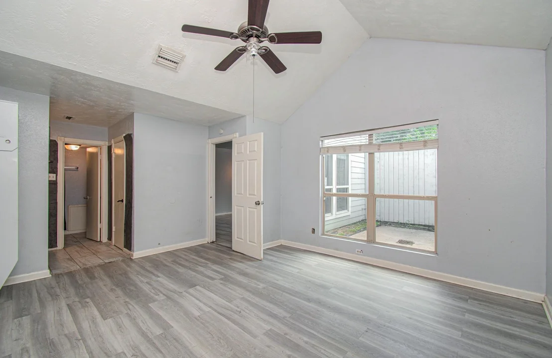 Photo of Unit C at 5710 Easthampton Drive