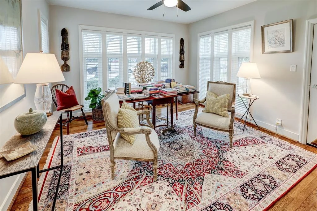 Photo of 2535 N Macgregor Way