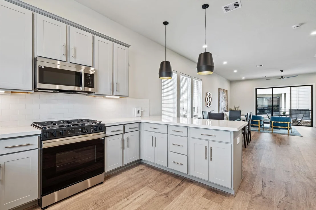 Photo of 3922 Willowbend Point Drive