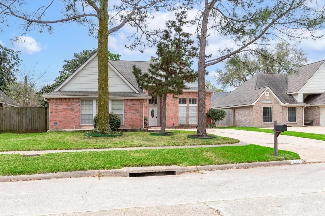Photo of 15519 Montesa Drive