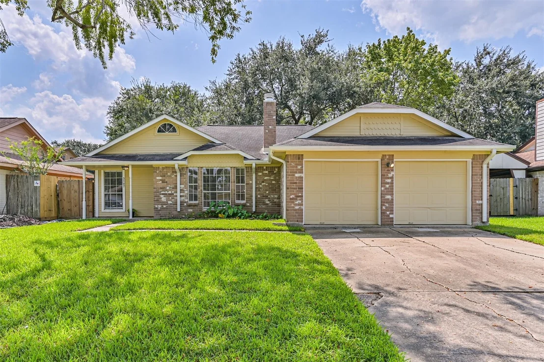 Photo of 3107 Deer Trail Drive