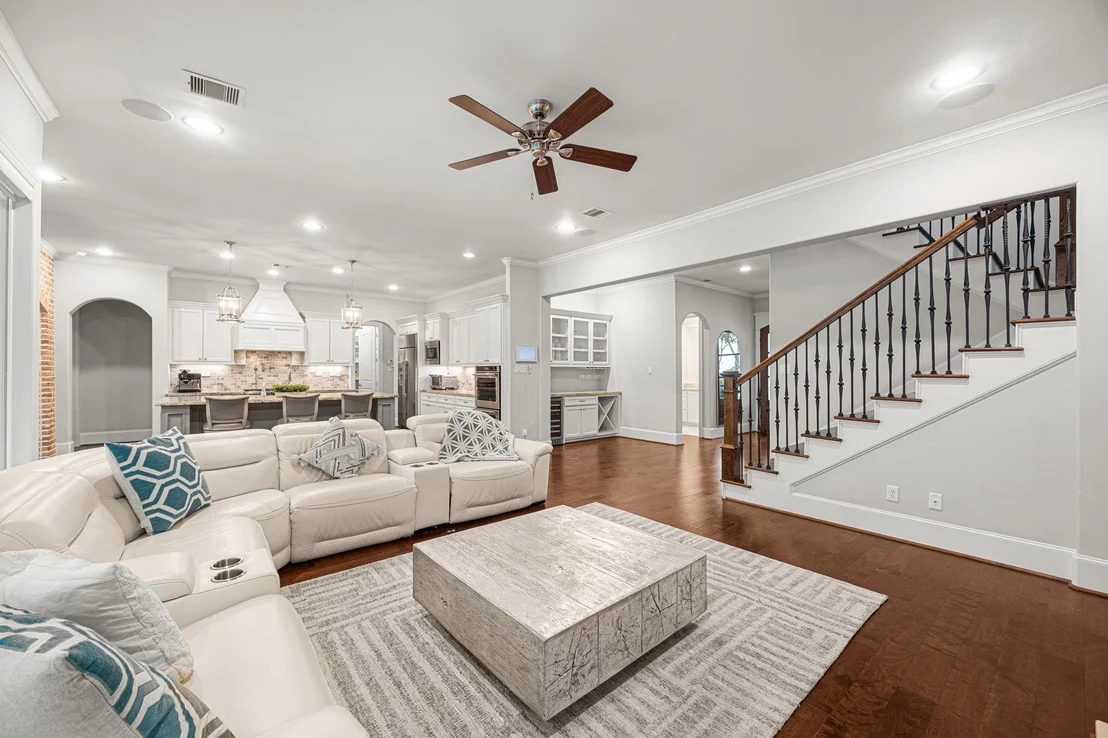 Photo of 1355 Chippendale Road