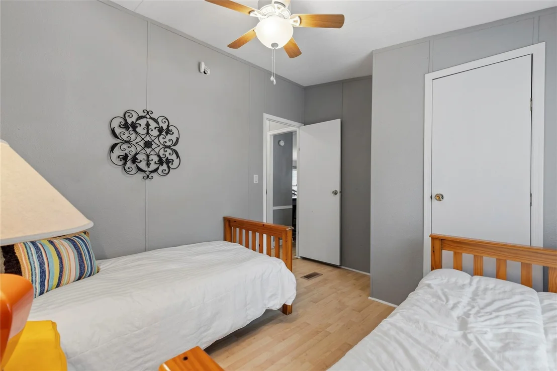 Photo of 460 Ridge Trail