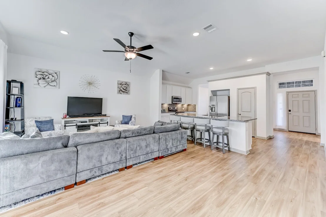 Photo of 204 Shoreview Drive