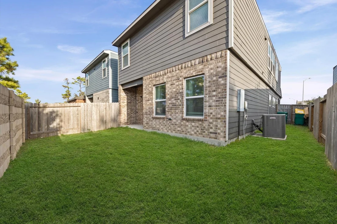 Photo of 2207 Harmony Point Lane