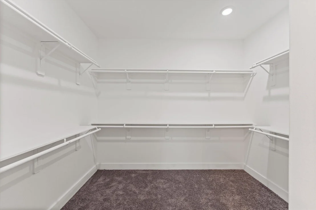 Photo of 25301 Killarney Street