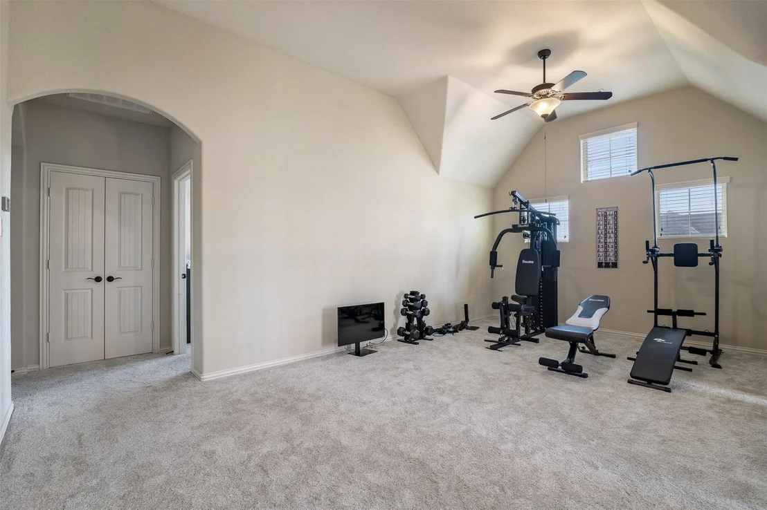 Photo of 7103 Avalon Bluff Drive