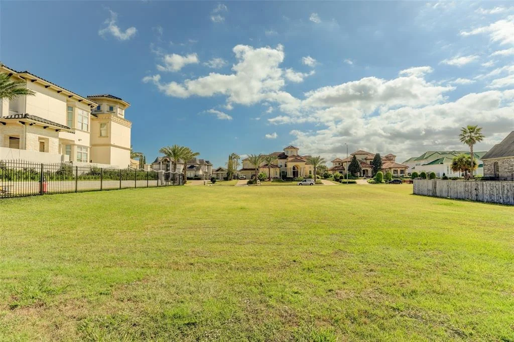 Photo of 1780 Shore Line Drive
