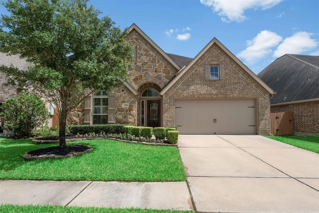 Photo of 27318 Pendleton Trace Drive