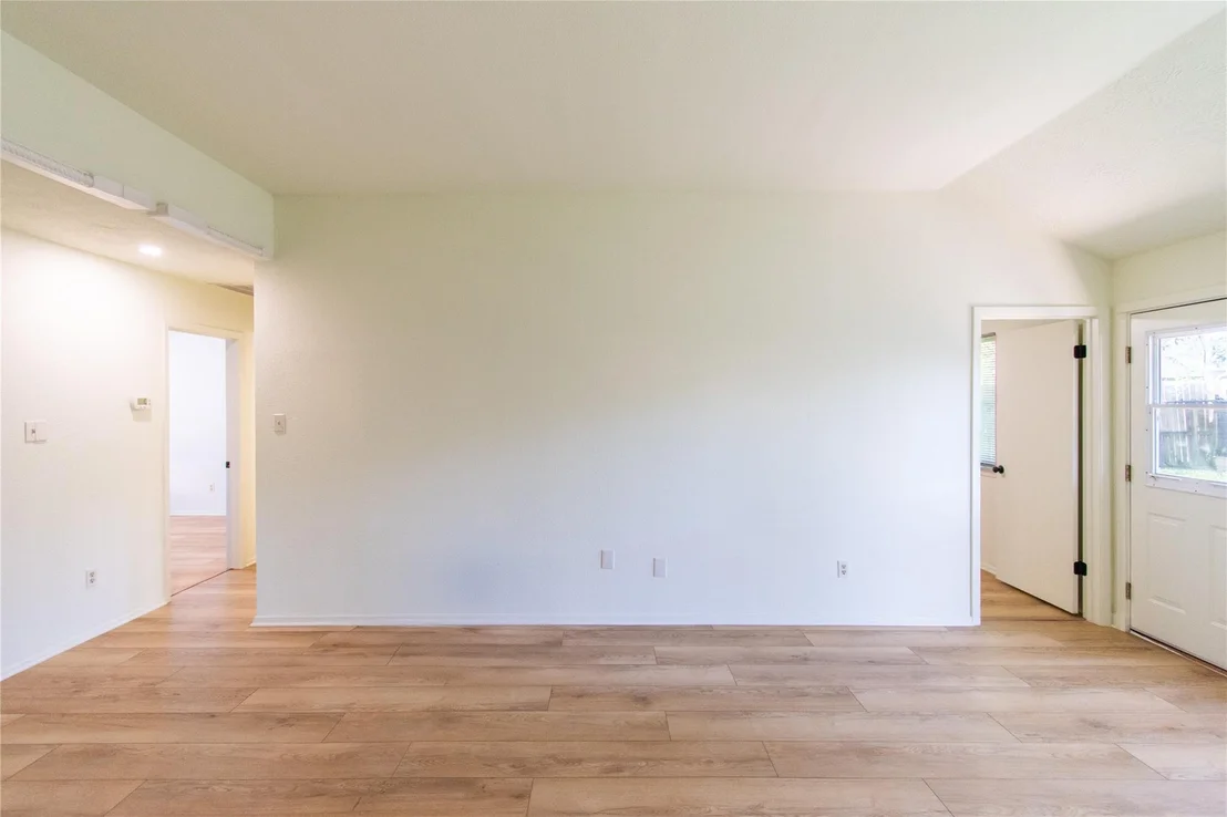Photo of 462 Capehill Drive