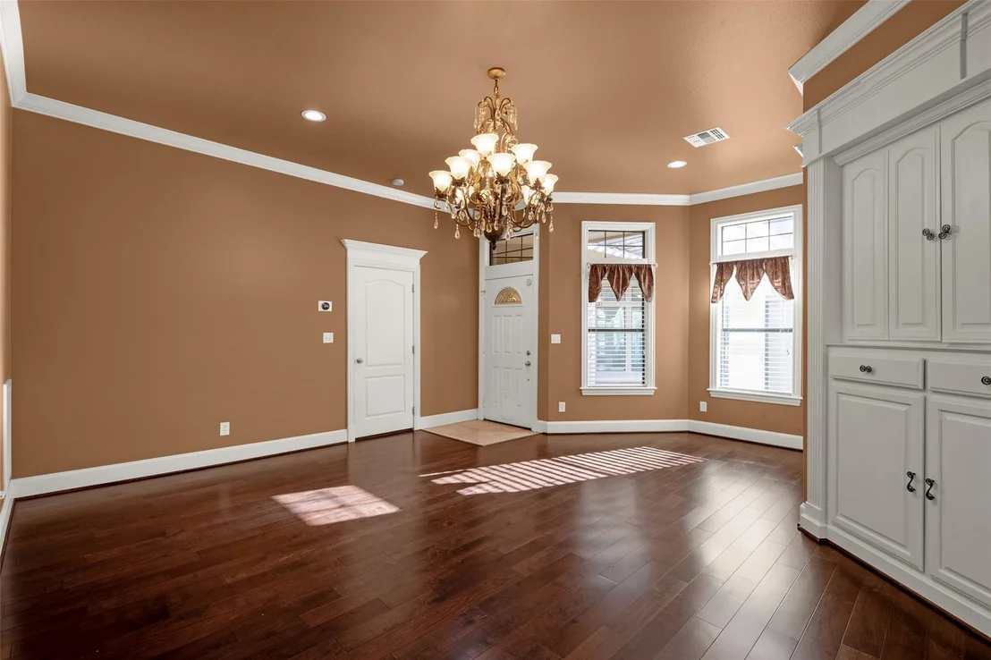 Photo of 315 Bolling Green Drive