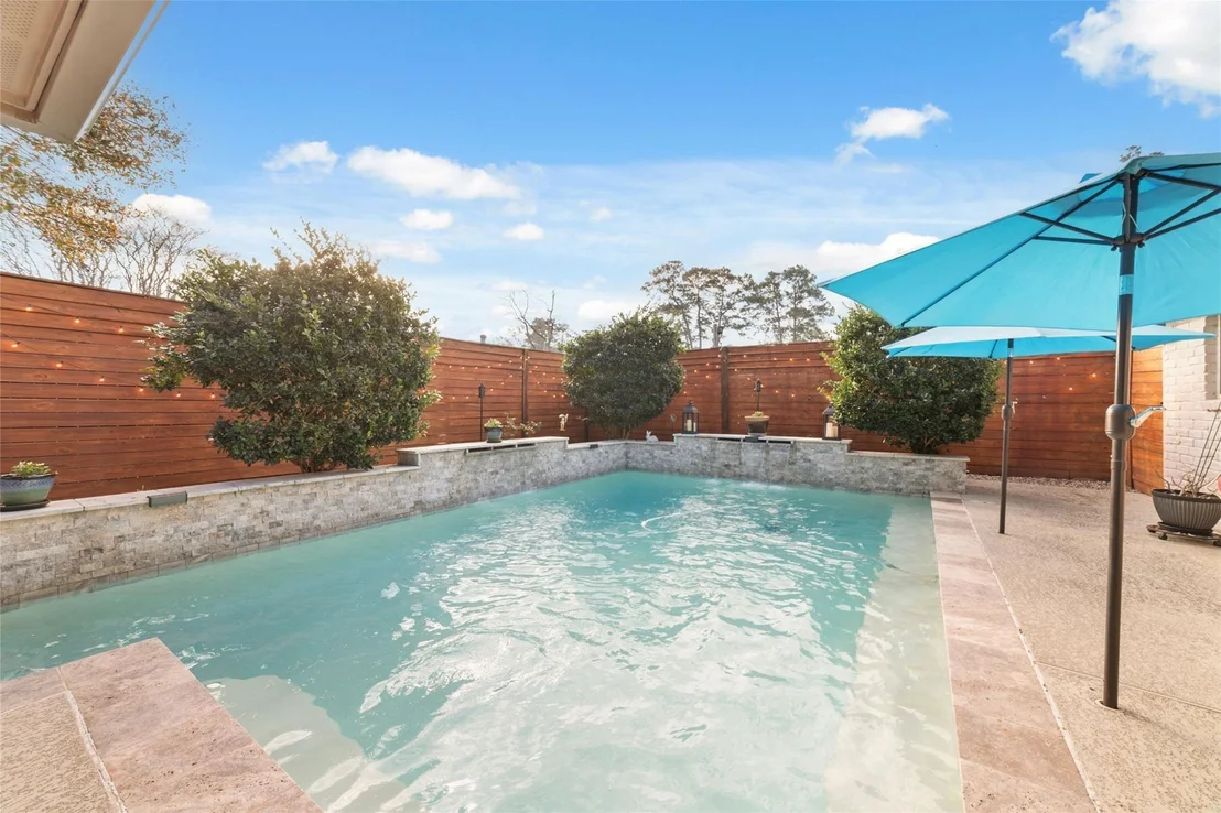 Photo of 22306 Acorn Valley Drive