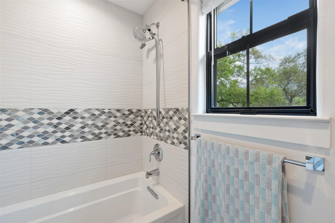 Photo of 2928 Suffolk Drive