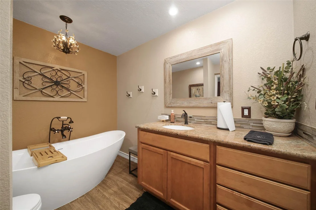 Photo of 360 Hollyglenn Street