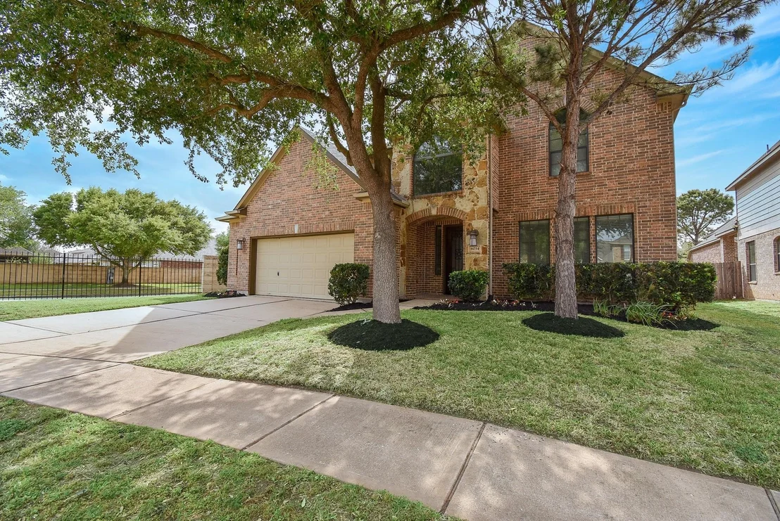 Photo of 6034 Gracys Landing Lane