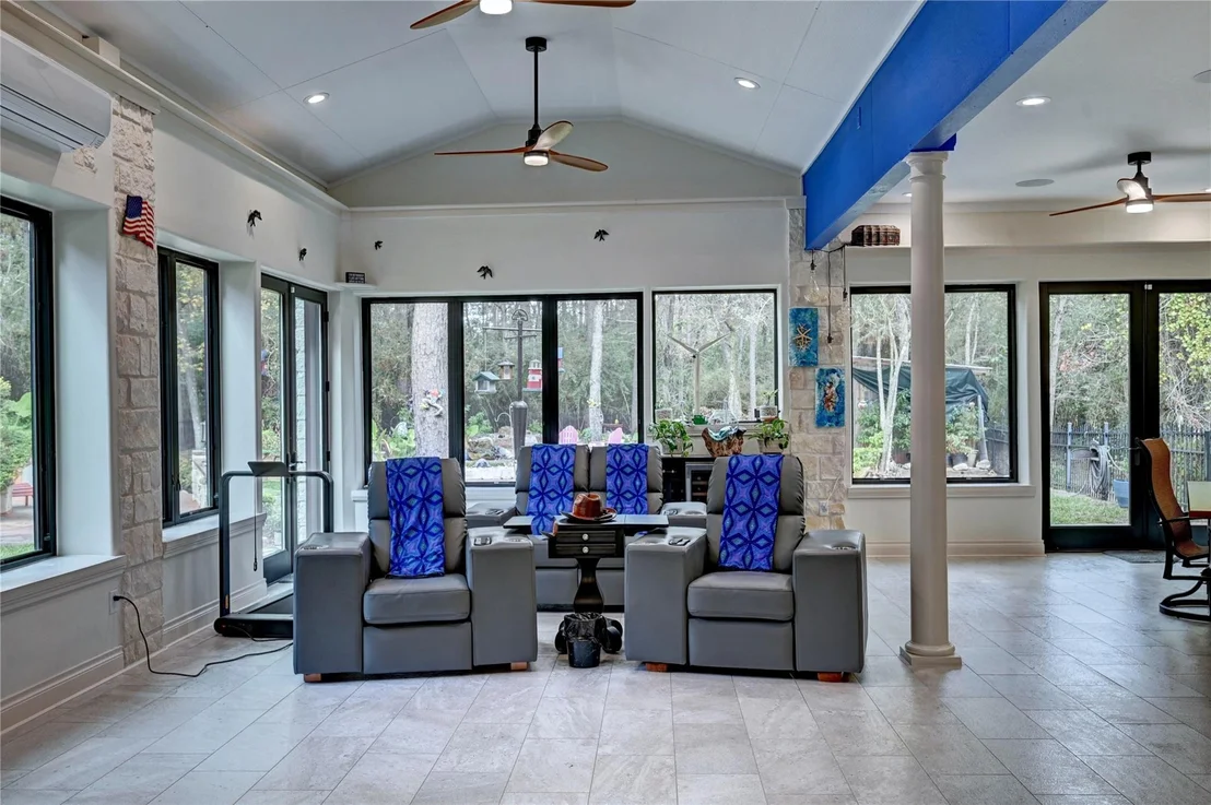 Photo of 9526 Deer Path Lane