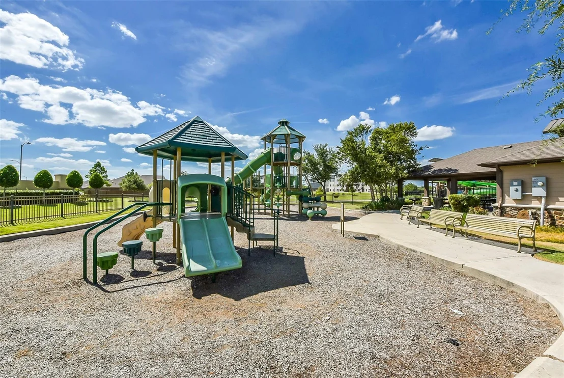 Photo of 7423 Ramsgate Cliff Lane