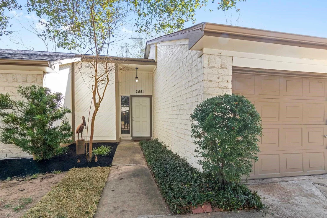 Photo of 2551 Buffalo Trail