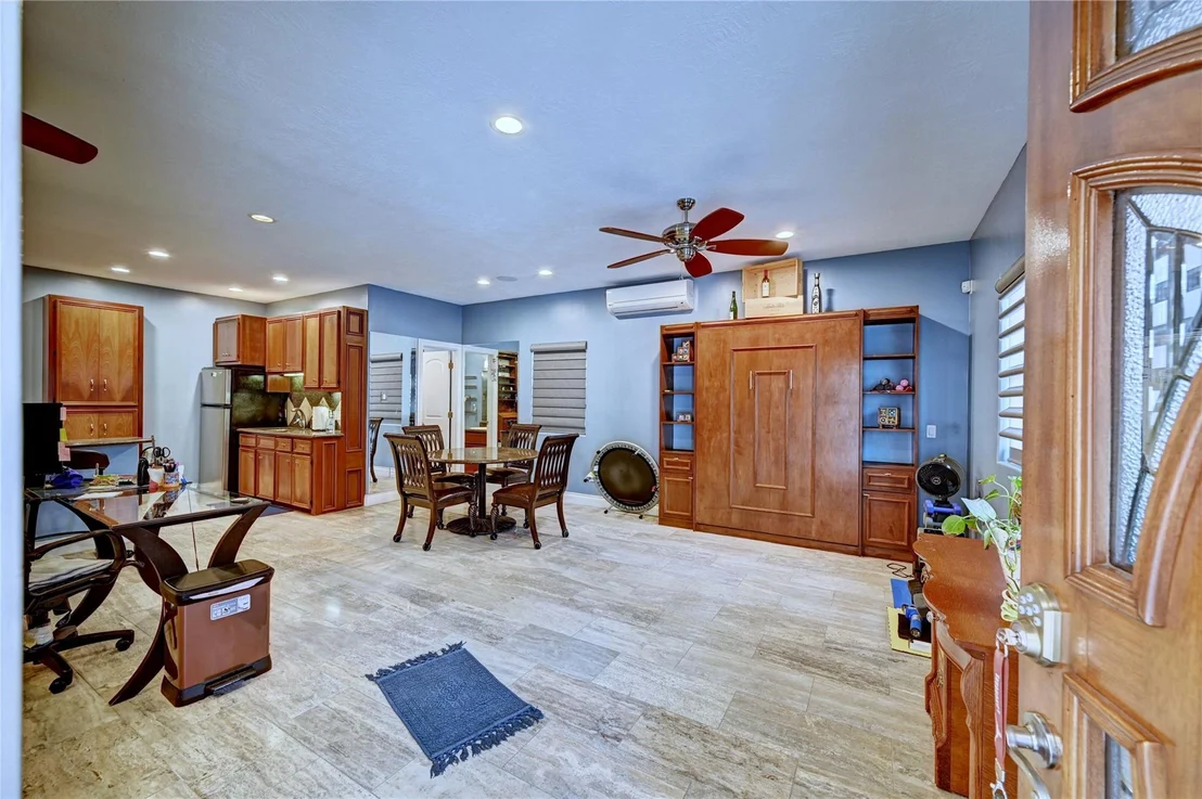 Photo of 9526 Deer Path Lane