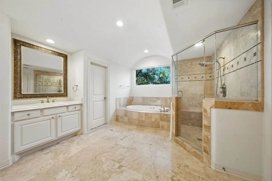 Photo of 2714 Stuart Manor