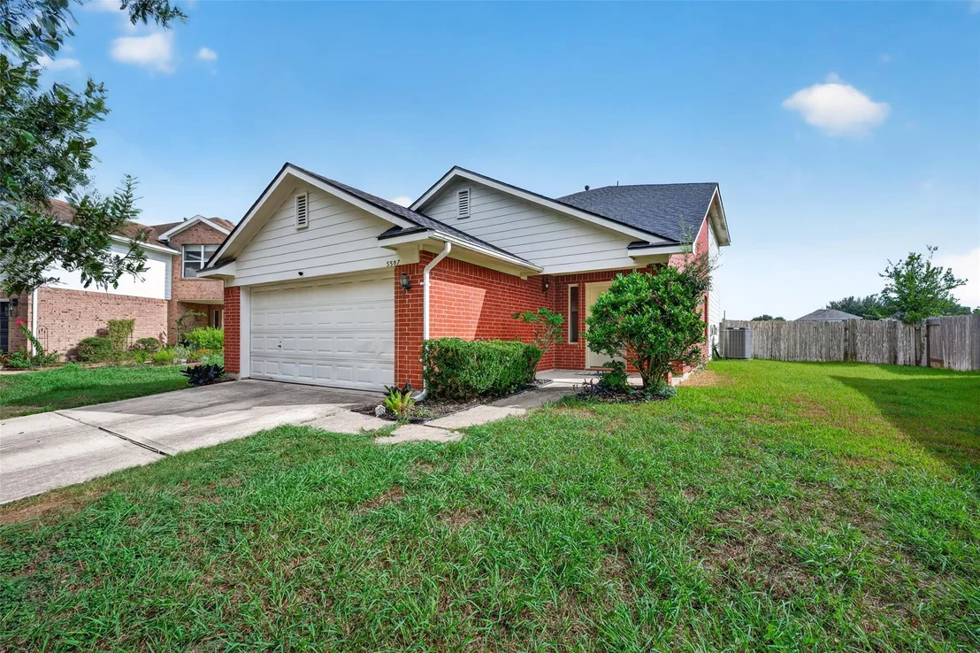Photo of 5507 Violet Path Lane