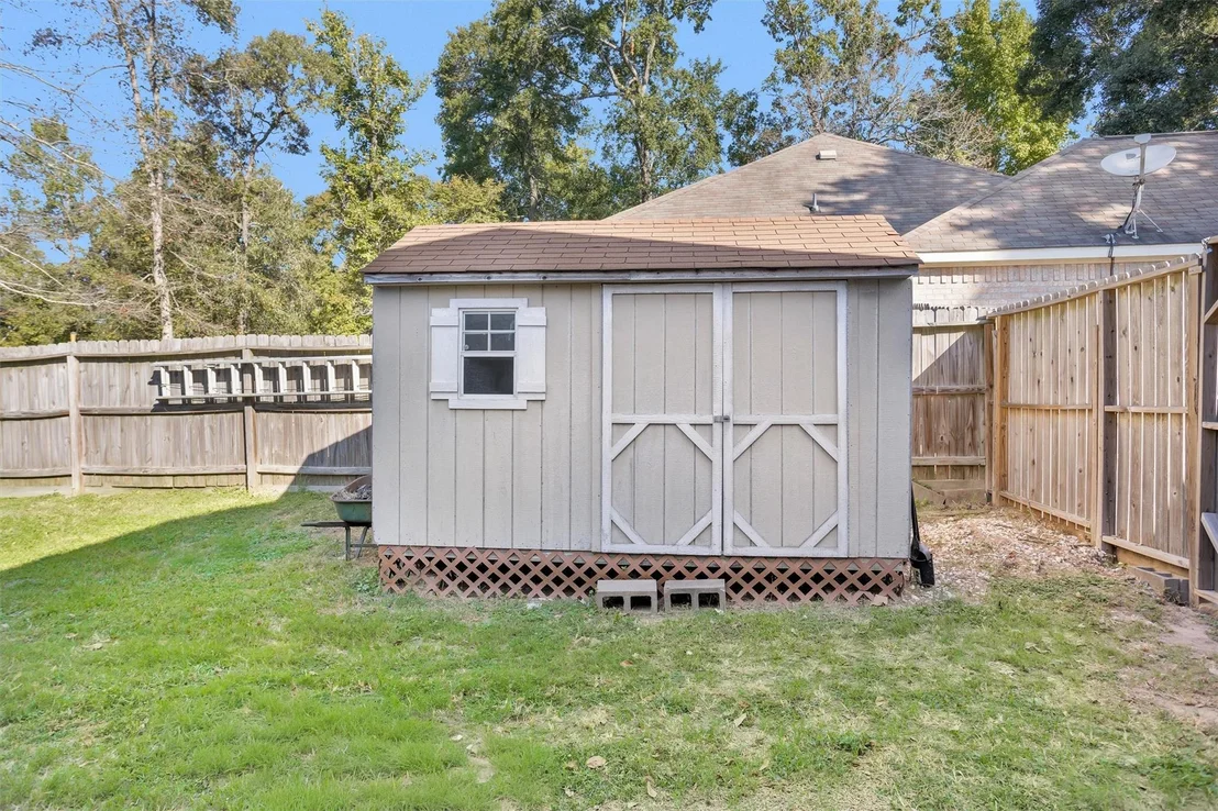 Photo of 10865 Forest Creek Drive