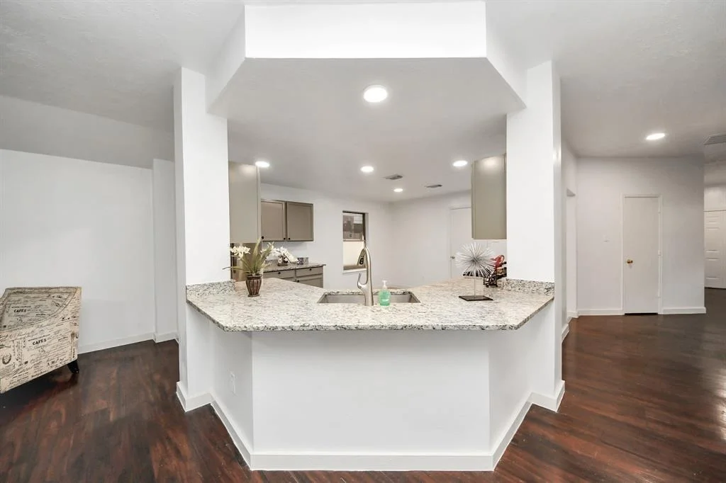 Photo of 9223 Eaglewood Glen Trail