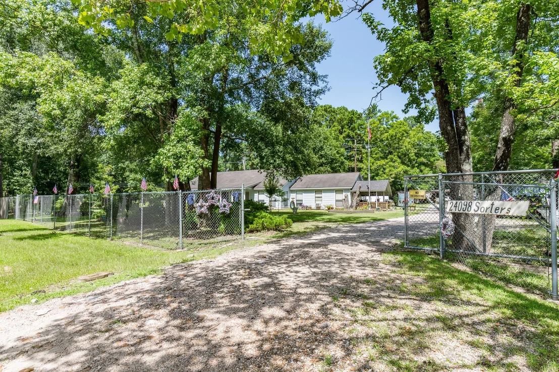 Photo of 24098 Sorters Road