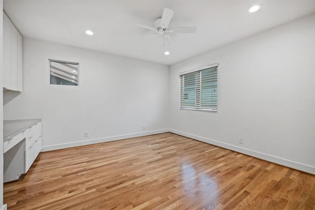 Photo of 4102 Coleridge