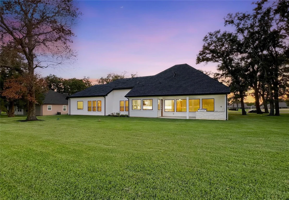 Photo of 210 Hogan Ln