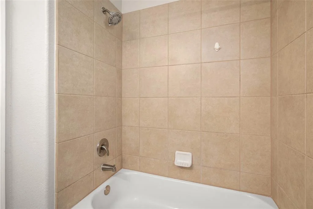 Photo of 5111 Lagoon Court