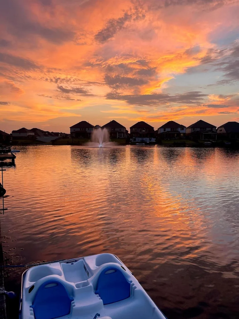 Photo of 3747 Lake Bend Shore Drive