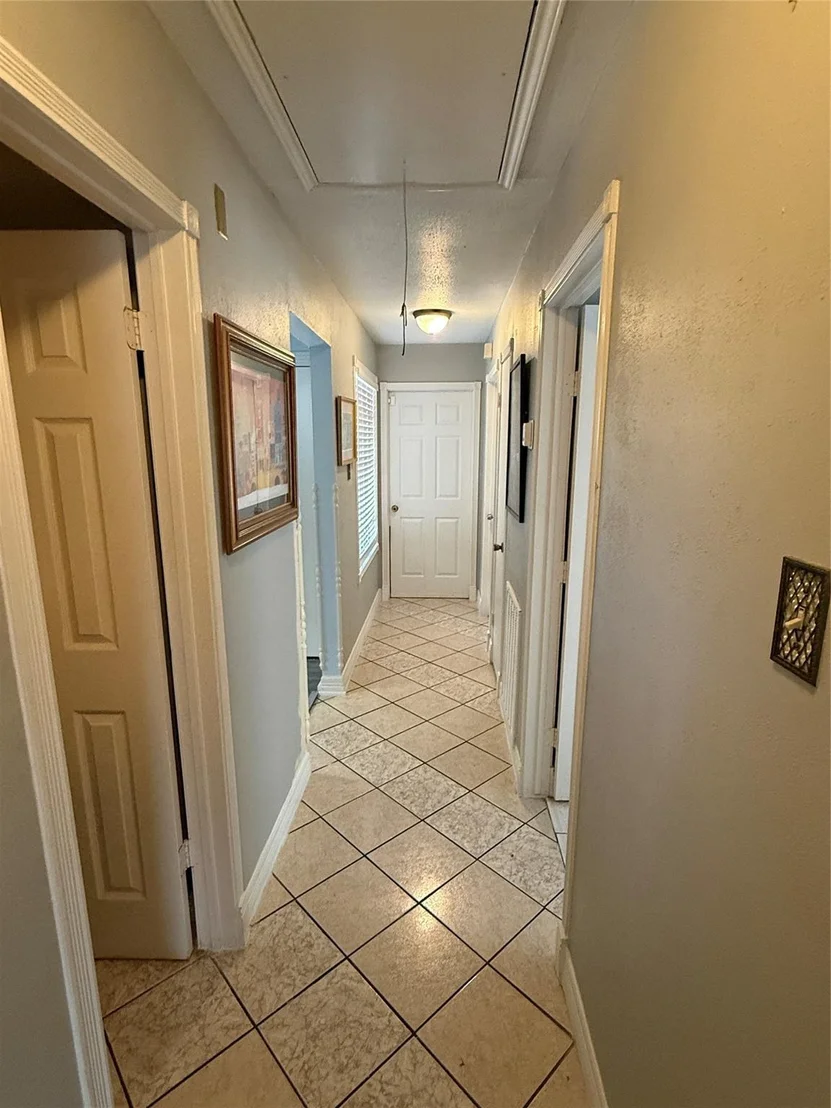 Photo of 214 Maybrook Drive