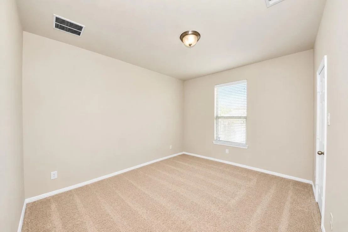 Photo of 8131 Black Percher Street