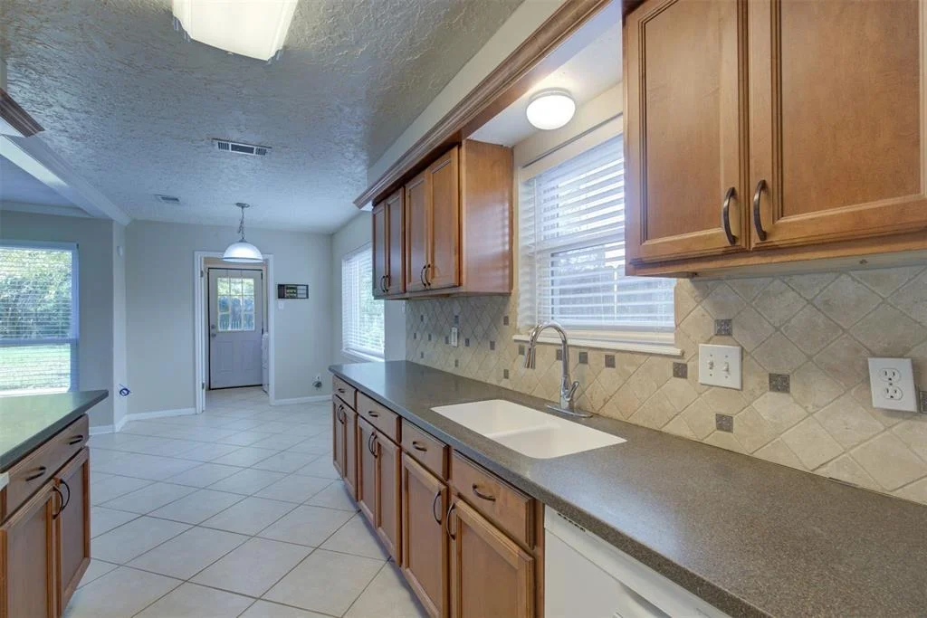 Photo of 17611 Loring Lane