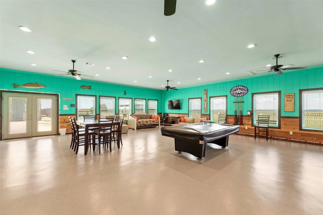 Photo of 742 Bay Drive