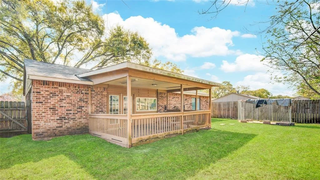 Photo of 6839 Tara Drive