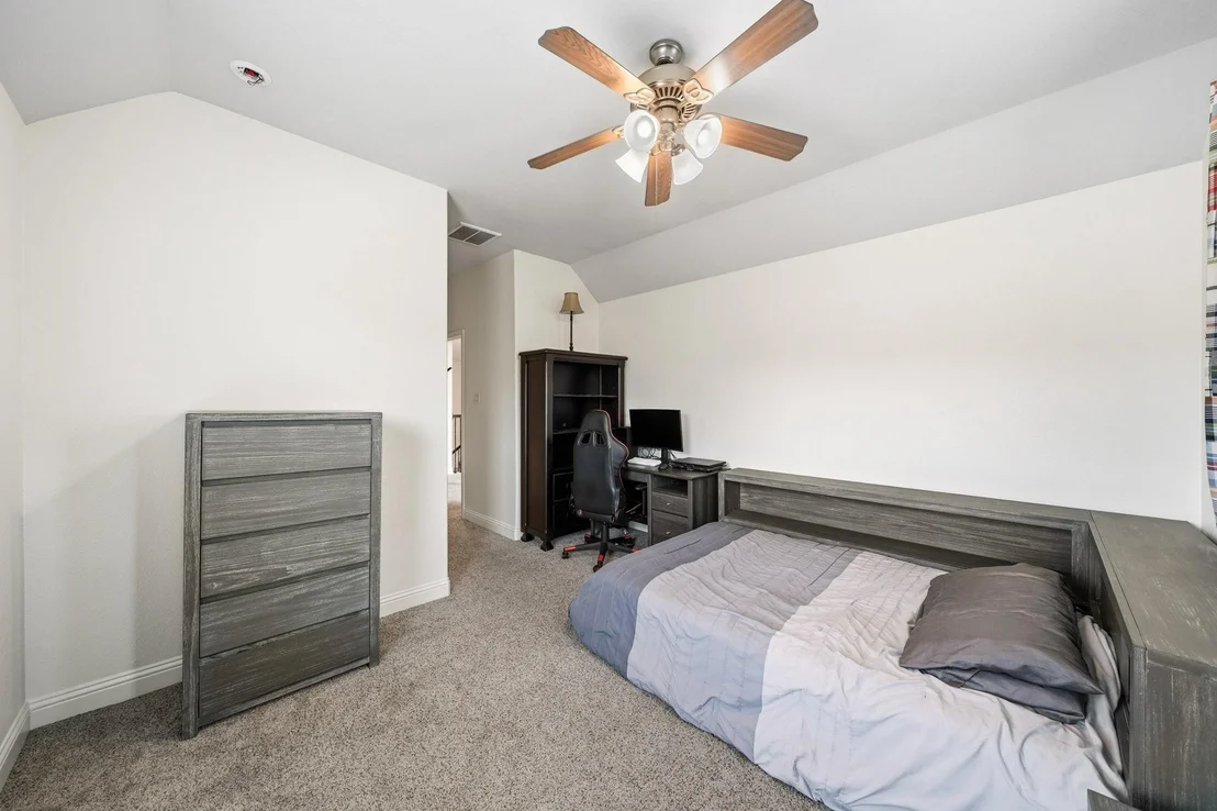 Photo of 17610 Strackfield Lane