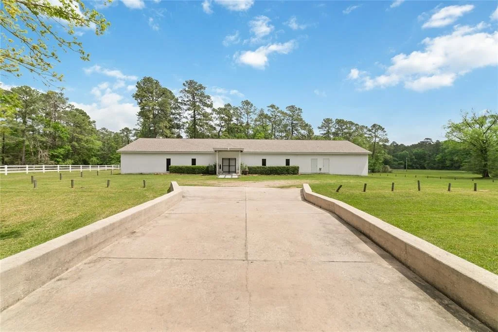 Photo of 24470 Pipestem Drive