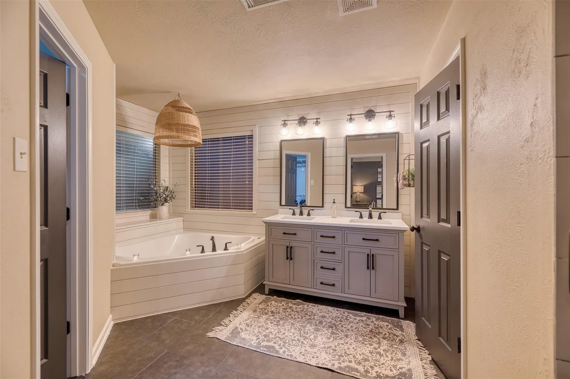 Photo of 20610 Naples Terrace Lane