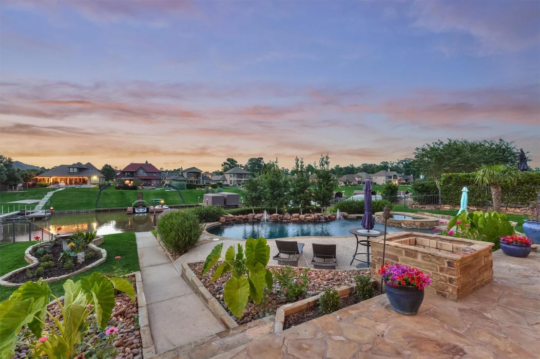 Photo of 11560 Grand View Drive